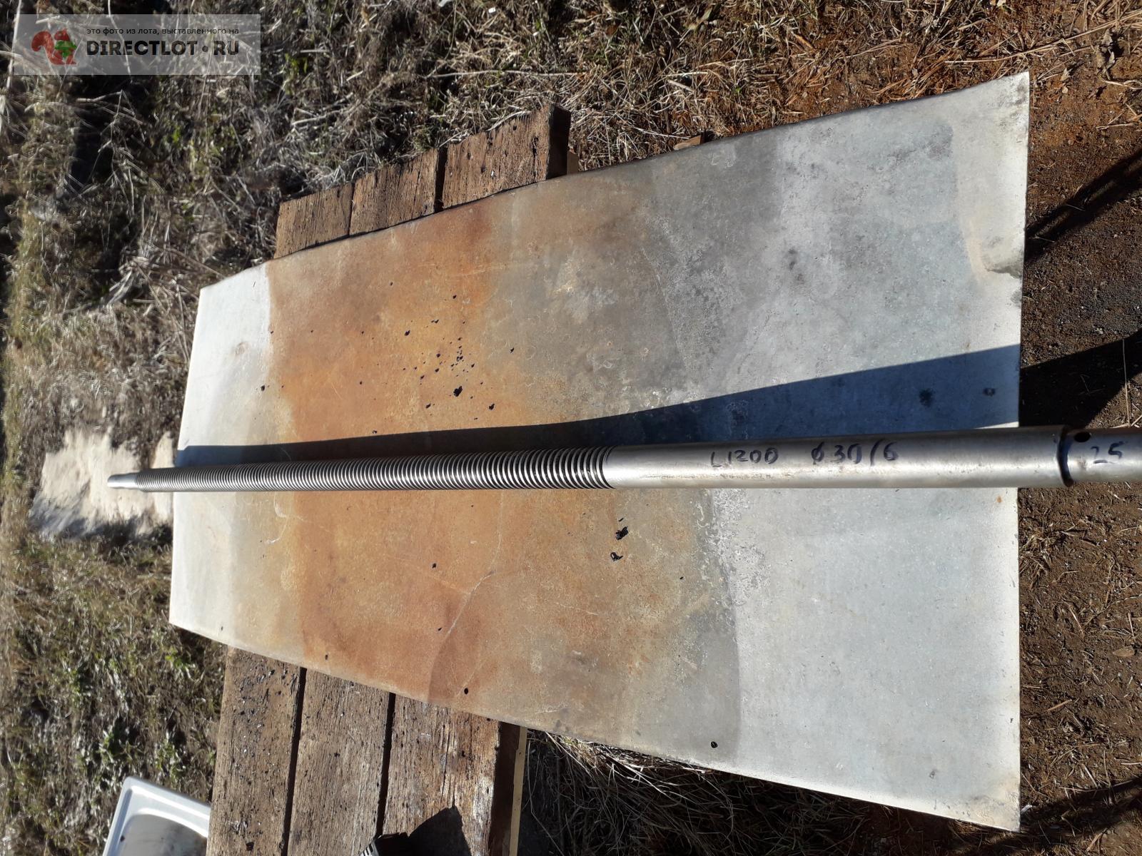 Винт ходовой . L - 1200 мм , д 30 мм. Шаг 6 мм . 1е61м ...