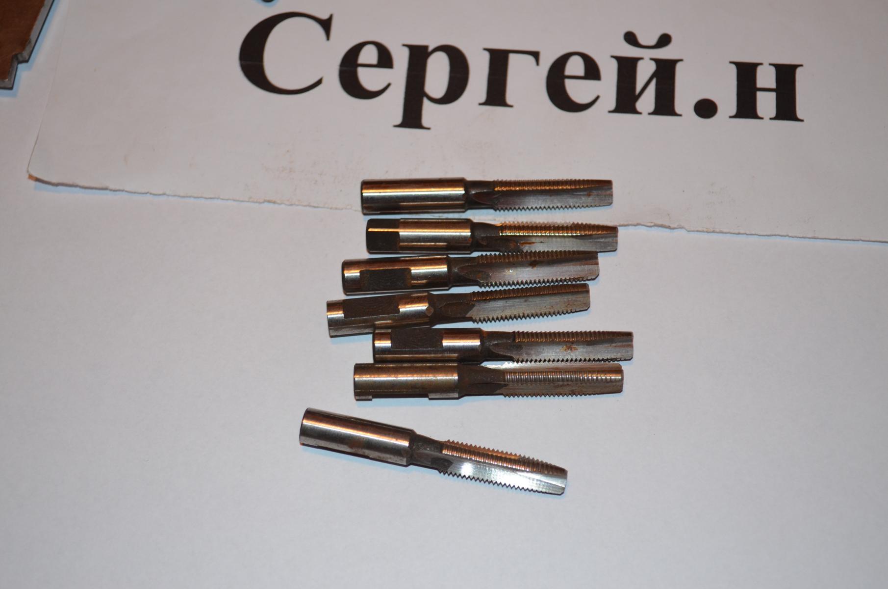 Метчик М8х1, сплав Р6М5, длина всего 60мм, полностью рапид, СССР ...