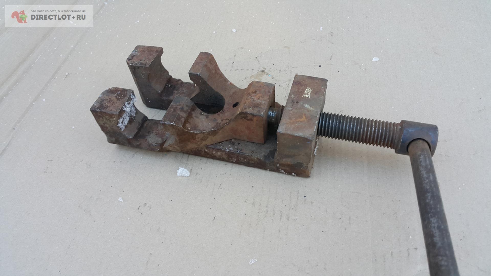 Тиски-зажим трубный . купить в Барнауле цена 1200 Р на DIRECTLOT.RU ...